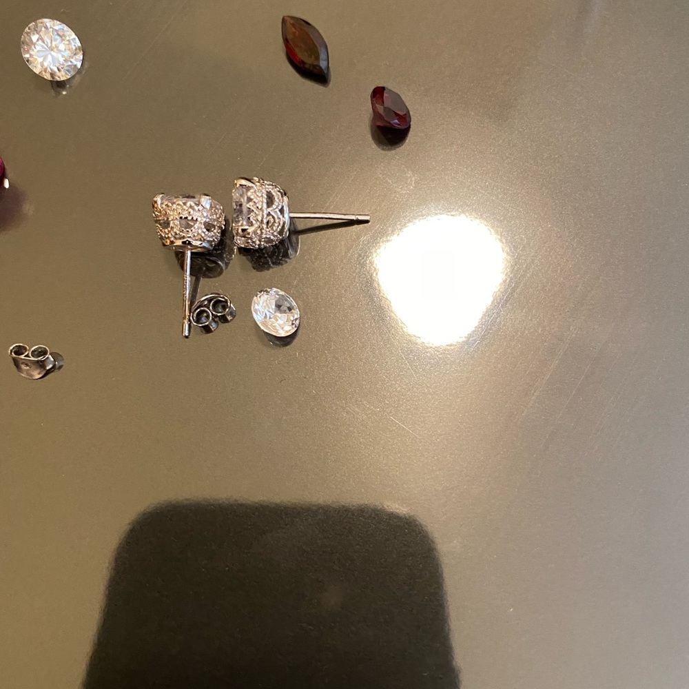 Sterling Silver Stamped Round brilliant crown set earrings @1.5 ct each CZ - Picture 3 of 8